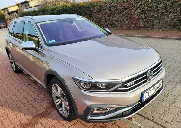 mazowieckie Volkswagen Passat cena 129000 przebieg: 49900, rok produkcji 2019 z Poznań